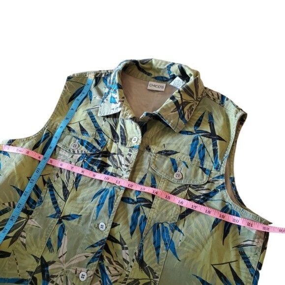 Chico's Button Up Vest Olive Khaki Green Bamboo Leaf Tropical Print Sz 3/16 NWT - Picture 8 of 11